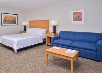 Holiday Inn Express Stockton Southeast by IHG hotel thumbnail 7