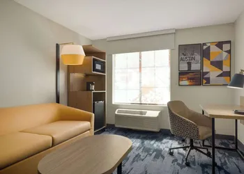Fairfield Inn & Suites by Marriott Austin Southwest hotel thumbnail 6