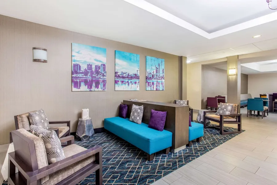 La Quinta Inn & Suites by Wyndham Fultondale Birmingham N hotel detail image 2