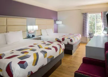 La Quinta Inn & Suites by Wyndham Mobile - Daphne hotel thumbnail 8