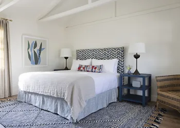 Farmhouse Paso hotel thumbnail 3