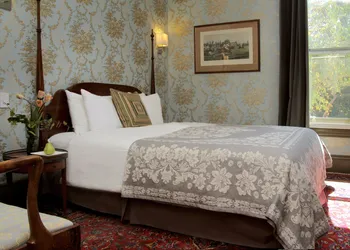 The Monte Cristo hotel thumbnail 2