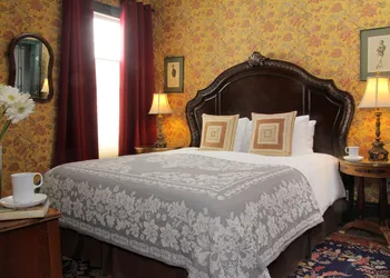 The Monte Cristo hotel thumbnail 5