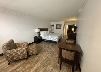 Ocean Surf Inn & Suites hotel thumbnail 7
