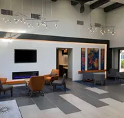 La Quinta Inn & Suites by Wyndham Ft. Myers-Sanibel Gateway hotel detail image 4