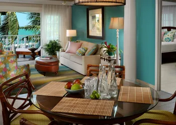 Ocean Key Resort - A Noble House Resort hotel thumbnail 8