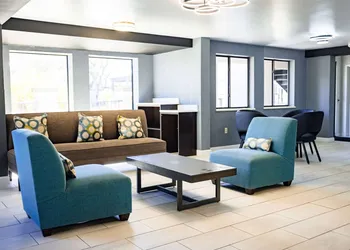 La Quinta Inn by Wyndham Tampa Near Busch Gardens hotel thumbnail 4