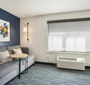 City Express by Marriott Duluth hotel detail image 4