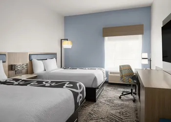 La Quinta Inn & Suites by Wyndham Savannah Airport - Pooler hotel thumbnail 5