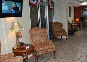 Super 8 by Wyndham Tifton hotel thumbnail 6