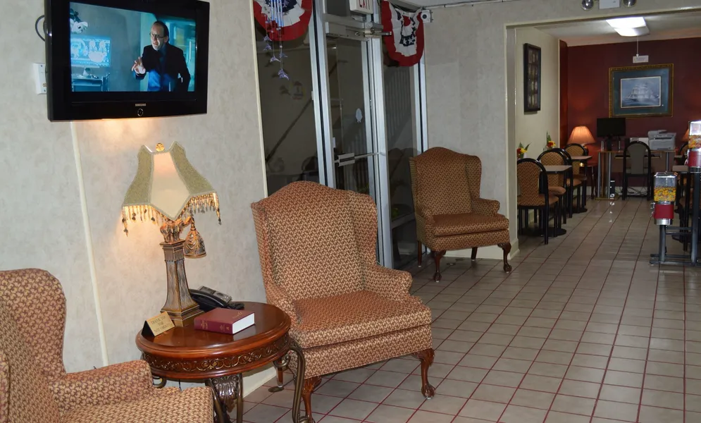 Super 8 by Wyndham Tifton hotel detail image 6