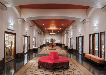 The Royal Hawaiian, a Luxury Collection Resort, Waikiki hotel thumbnail 2