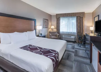 La Quinta Inn & Suites by Wyndham Idaho Falls/Ammon hotel thumbnail 4