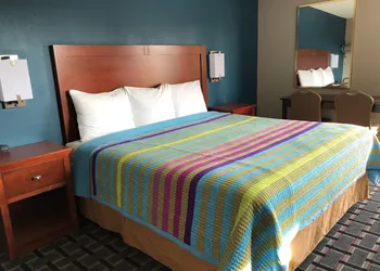 Royal Motel hotel thumbnail 8