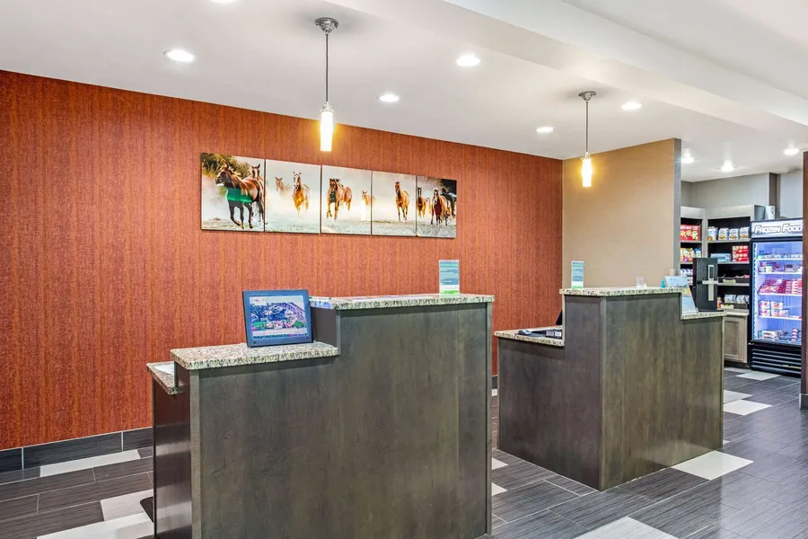 La Quinta Inn & Suites by Wyndham Paducah hotel detail image 6