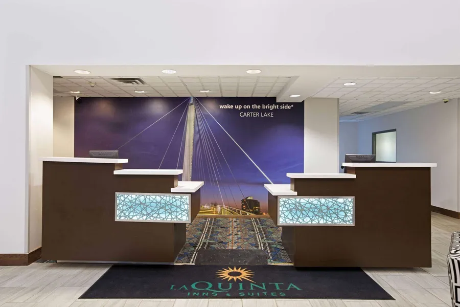 La Quinta Inn & Suites by Wyndham Omaha Airport Downtown hotel detail image 2