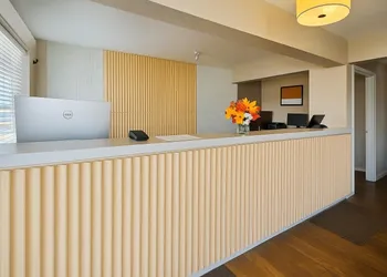 Red Lion Inn & Suites Junction City hotel thumbnail 6