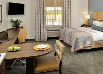 Candlewood Suites Houma by IHG hotel thumbnail 6