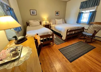 Alamoosook Lakeside Inn hotel thumbnail 4