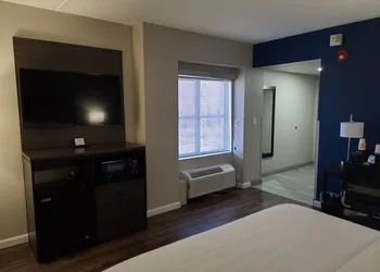 Comfort Inn Boston Milford hotel thumbnail 6