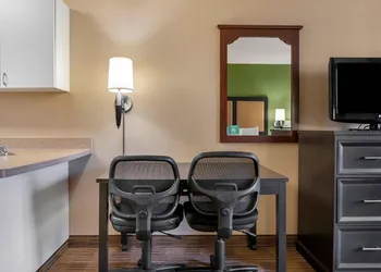 Extended Stay America Select Suites - Detroit - Roseville hotel thumbnail 8