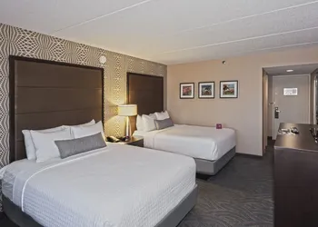 Crowne Plaza Suites MSP Airport - Mall of America by IHG hotel thumbnail 2