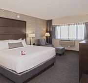 Crowne Plaza Suites MSP Airport - Mall of America by IHG hotel detail image 5