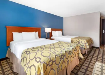 Baymont by Wyndham Rochester Mayo Clinic Area hotel thumbnail 4
