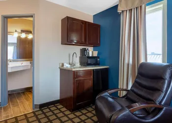 Baymont by Wyndham Rochester Mayo Clinic Area hotel thumbnail 7