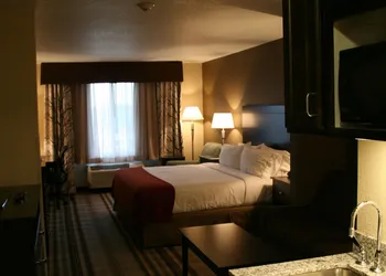 Holiday Inn Express & Suites Nevada by IHG hotel thumbnail 7