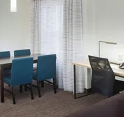 Residence Inn by Marriott Kansas City Country Club Plaza hotel detail image 3