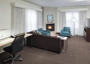 Residence Inn by Marriott Kansas City Country Club Plaza hotel thumbnail 4