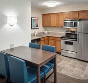 Residence Inn by Marriott Kansas City Country Club Plaza hotel detail image 7