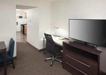 Residence Inn by Marriott Kansas City Country Club Plaza hotel thumbnail 8