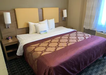 Days Inn by Wyndham Brooklyn Borough Park hotel thumbnail 7