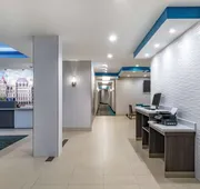 La Quinta Inn & Suites by Wyndham Latham Albany Airport hotel detail image 4