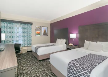 La Quinta Inn & Suites by Wyndham Latham Albany Airport hotel thumbnail 6