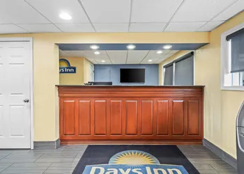 Days Inn by Wyndham Jacksonville NC hotel thumbnail 3