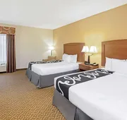 La Quinta Inn & Suites by Wyndham Lawton / Fort Sill hotel detail image 3