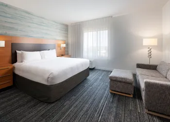 Towneplace Suites Oklahoma City Airport hotel thumbnail 3