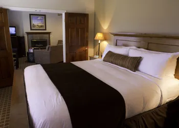 Pine Ridge Inn hotel thumbnail 5