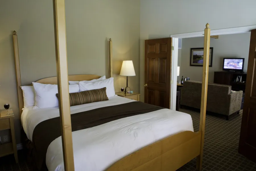 Pine Ridge Inn hotel detail image 6