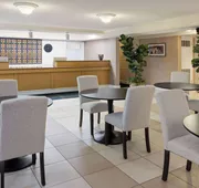 La Quinta Inn by Wyndham Pittsburgh Airport hotel detail image 4
