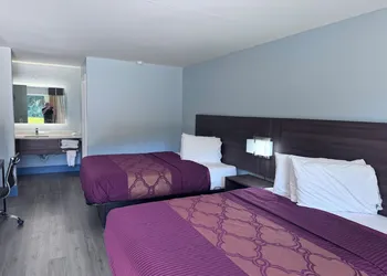 Florence Inn and Suites hotel thumbnail 5