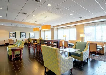 Hampton Inn Pine Grove hotel thumbnail 4