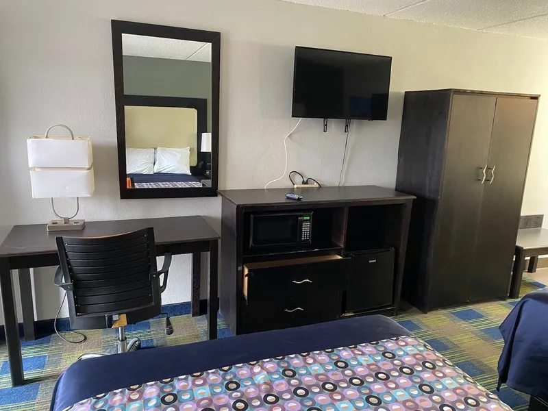 Lotus Inn and Suites hotel detail image 6