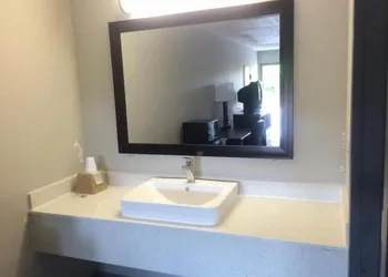 Lotus Inn and Suites hotel thumbnail 7