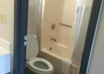 Lotus Inn and Suites hotel thumbnail 8
