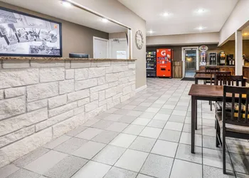Super 8 by Wyndham Abilene North hotel thumbnail 5