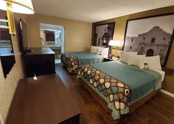 Super 8 by Wyndham Abilene North hotel thumbnail 8